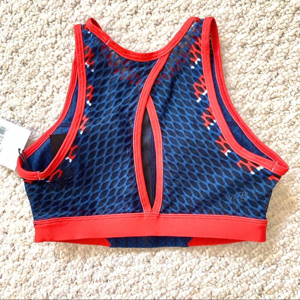 NWT Bandier Sports Bra w/ Mesh Detailing - Picture 2 of 7